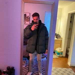 Meet your Posher, Charles